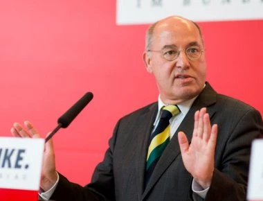 Γκίζι: «Η ΕΕ και η γερμανική κυβέρνηση ευθύνονται για την αντιευρωπαϊκή στάση των Ιταλών«